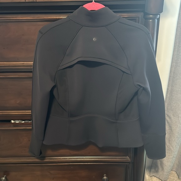Lululemon jacket - Picture 3 of 3
